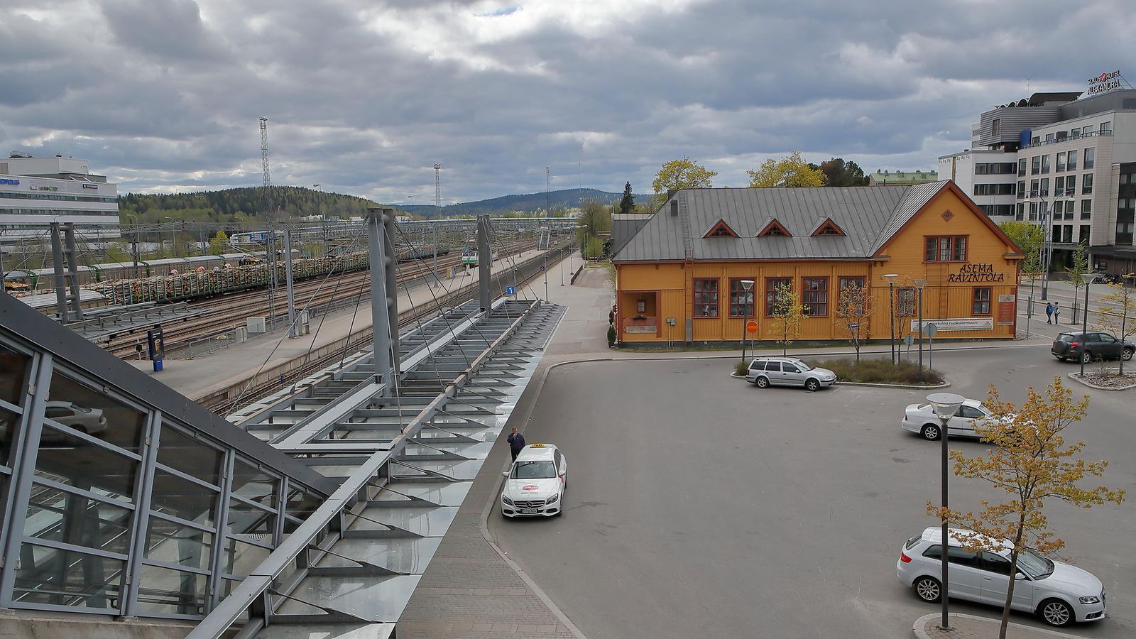 Jyväskylän ja Pieksämäen välillä junia korvataan linja-autoilla -  