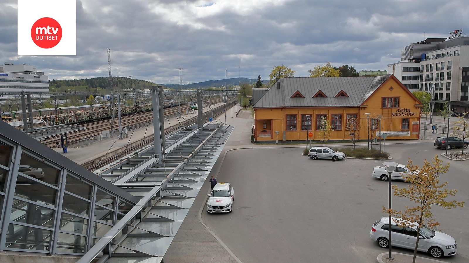 Jyväskylän ja Pieksämäen välillä junia korvataan linja-autoilla -  