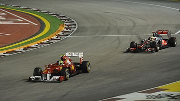 Felipe Massa ja Lewis Hamilton Singaporessa 