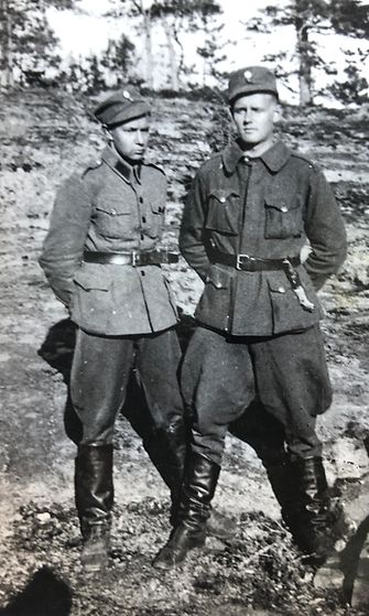 kaksi-sotilasta