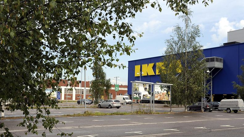 Huonekalujätti Ikean myymälä Vantaalla
