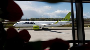Lentokenttä Baltia
