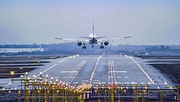 OMA: lentokone, lentokenttä, lentoliikenne