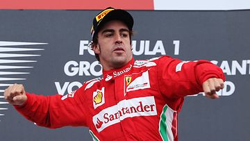 Fernando Alonso juhlii Saksan GP:n voittoa