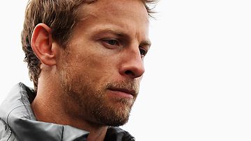 Jenson Button on hankalassa tilanteessa