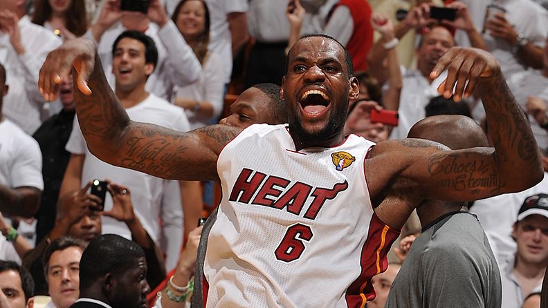 LeBron James on NBA-mestarijoukkue Miami Heatin kantavia voimia.