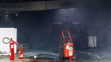Bruno Sennan auto oli varikkopilttuussa tulipalon riehuessa 