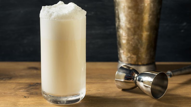 Ramos gin fizz -cocktail, drinkki