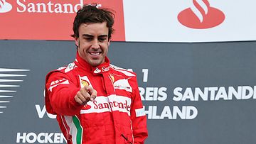 Fernando Alonso johtaa Formula 1:n MM-sarjaa.