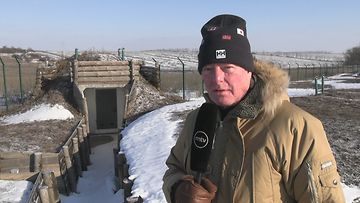 MTV Uutisten toimittaja Petri Saraste seuraa Ukrainan ja Venäjän välistä konfliktiä Itä-Ukrainassa.