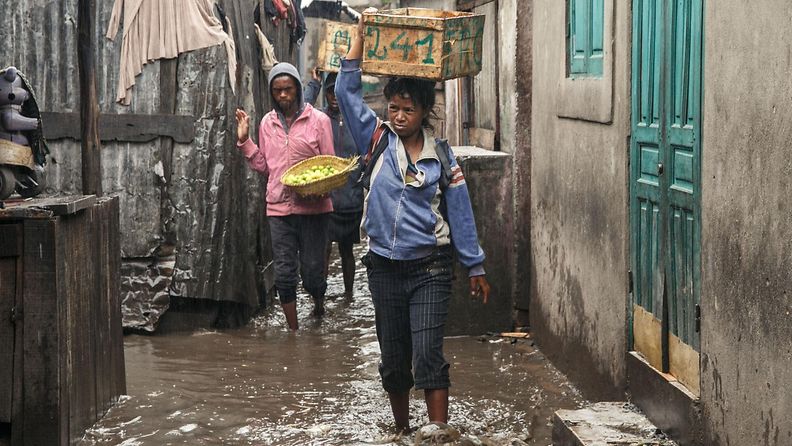 Trooppisen myrskyn tuhoja Madagaskarissa.