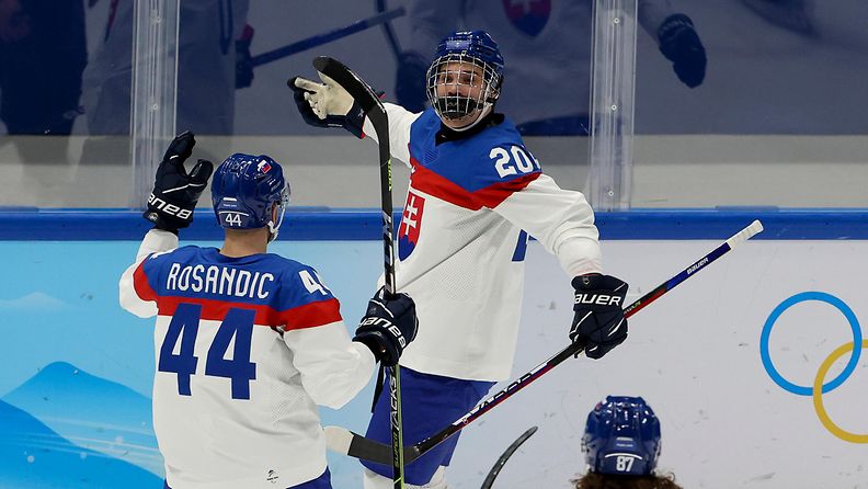 Slovakian ja TPS:n Juraj Slafkovsky johtaa olympialaisten maalipörssiä -  