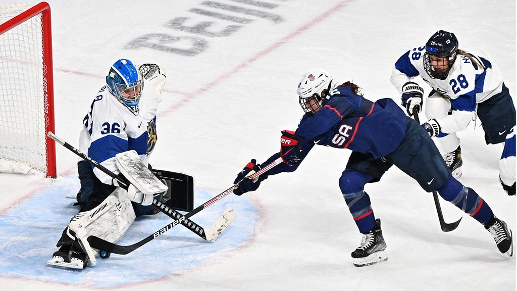 Pekingin olympialaiset: Naisleijonat hävisi välierän USA:lle –  pronssiottelussa vastaan Sveitsi 