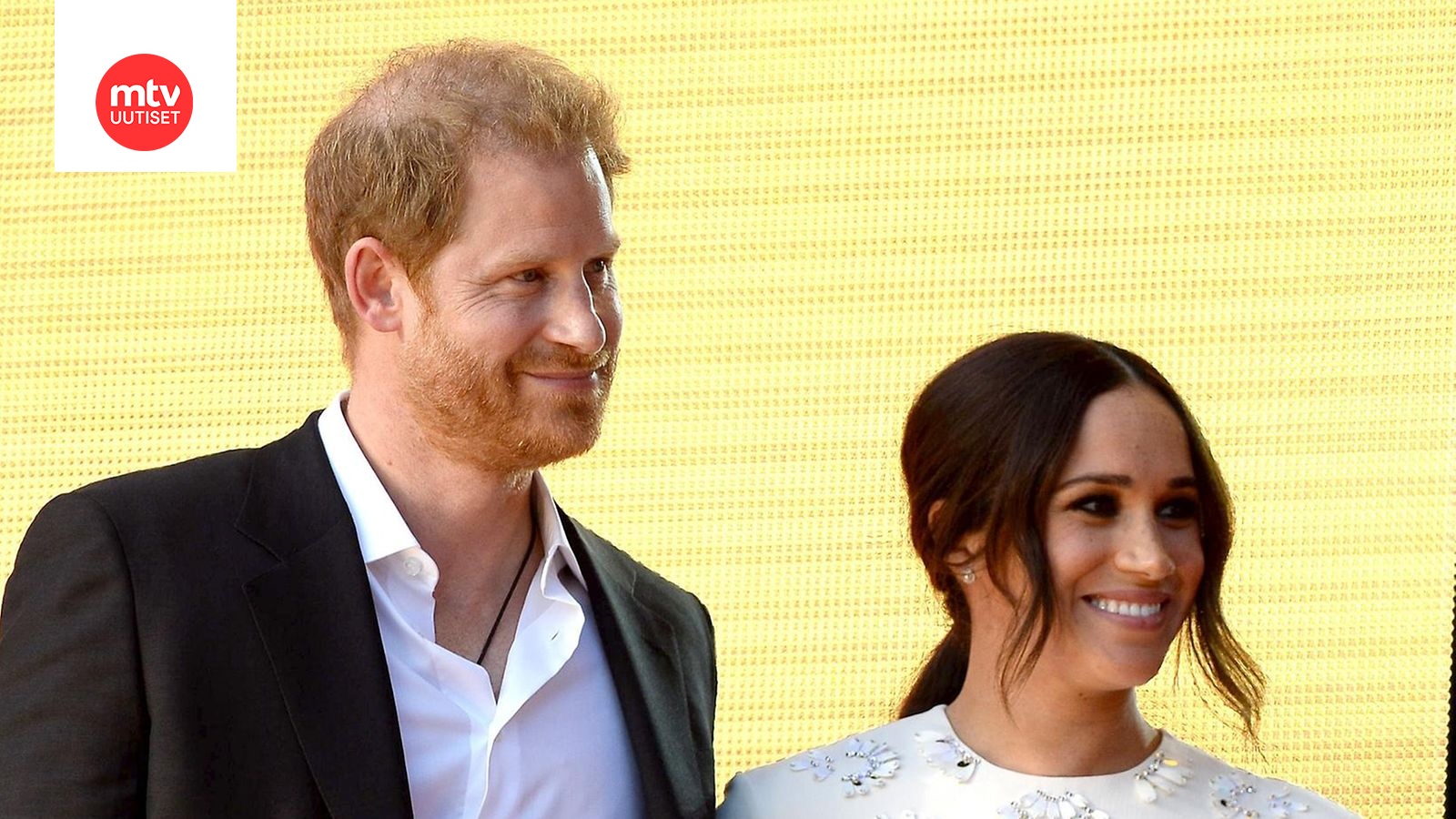 Prinssi Harry Ja Herttuatar Meghan Illallistivat Tyylikkäinä New ...