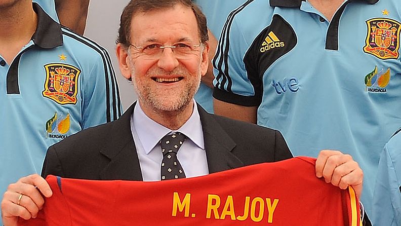 Espanjan pääministeri Mariano Rajoy kyllästyi futisseurojen hidasteluun. 