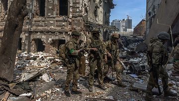 Ukrainalaisia sotilaita Harkovassa huhtikuussa 2022.