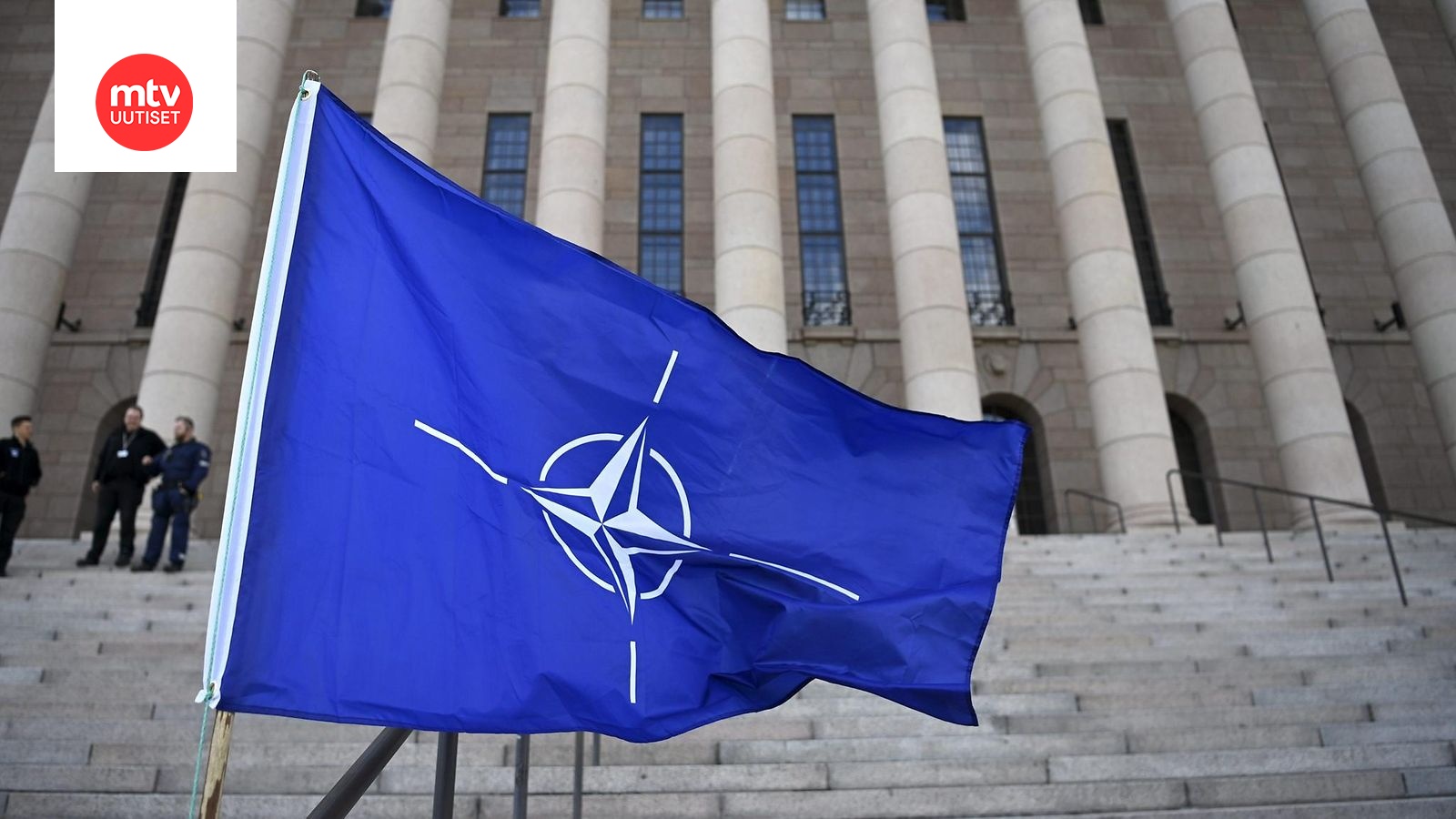 Suomi ja Ruotsi allekirjoittavat liittymispöytäkirjat Natoon tänään – mikä  kumman tarkkailijajäsen? 