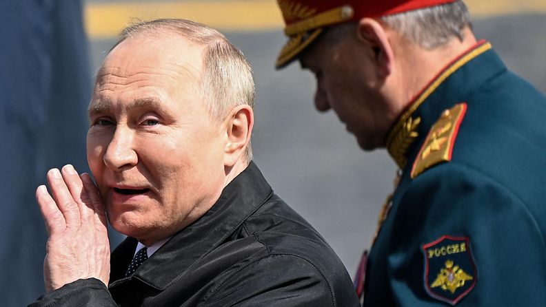 Vladimir Putin voitonpäivän paraatissa toukokuussa 2022.