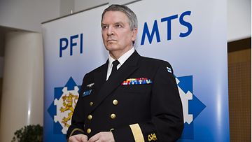 LK 25.5.2022 Puolustusvoimien tiedustelupäällikkö, lippueamiraali Georgij Alafuzoff oli puhumassa Maanpuolustuksen suunnittelukunta MTS:n seminaarissa torstaina 13. joulukuuta 2012.