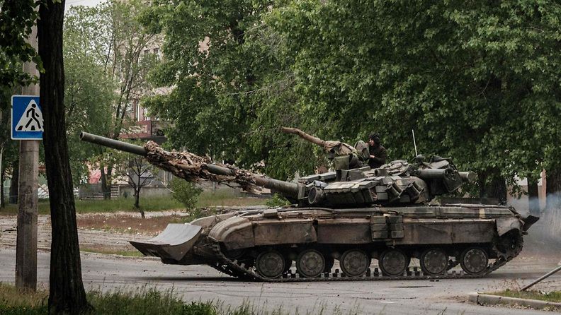 Ukrainan panssarivaunu Itä-Ukrainan Severodonetskissa 18. toukokuuta 2022.