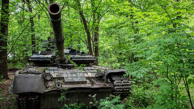 Ukrainalainen tankki Donetskin alueella.