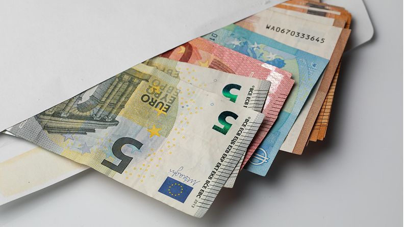rahakuori, raha, euroja, kirjekuori