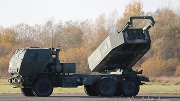 HIMARS-raketinheitin sotaharjoituksissa Latviassa lokakuussa 2021.