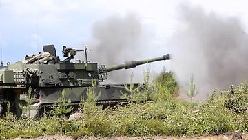 OMA: panssarihaupitsi, puolustusvoimat,panssarivaunu