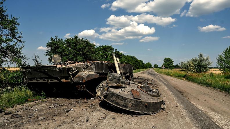 Tuhoutunut venäläistankki Ukrainassa LK 21.7.2022