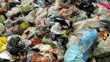 Muovi, muovia, muovijätettä, kierrätys