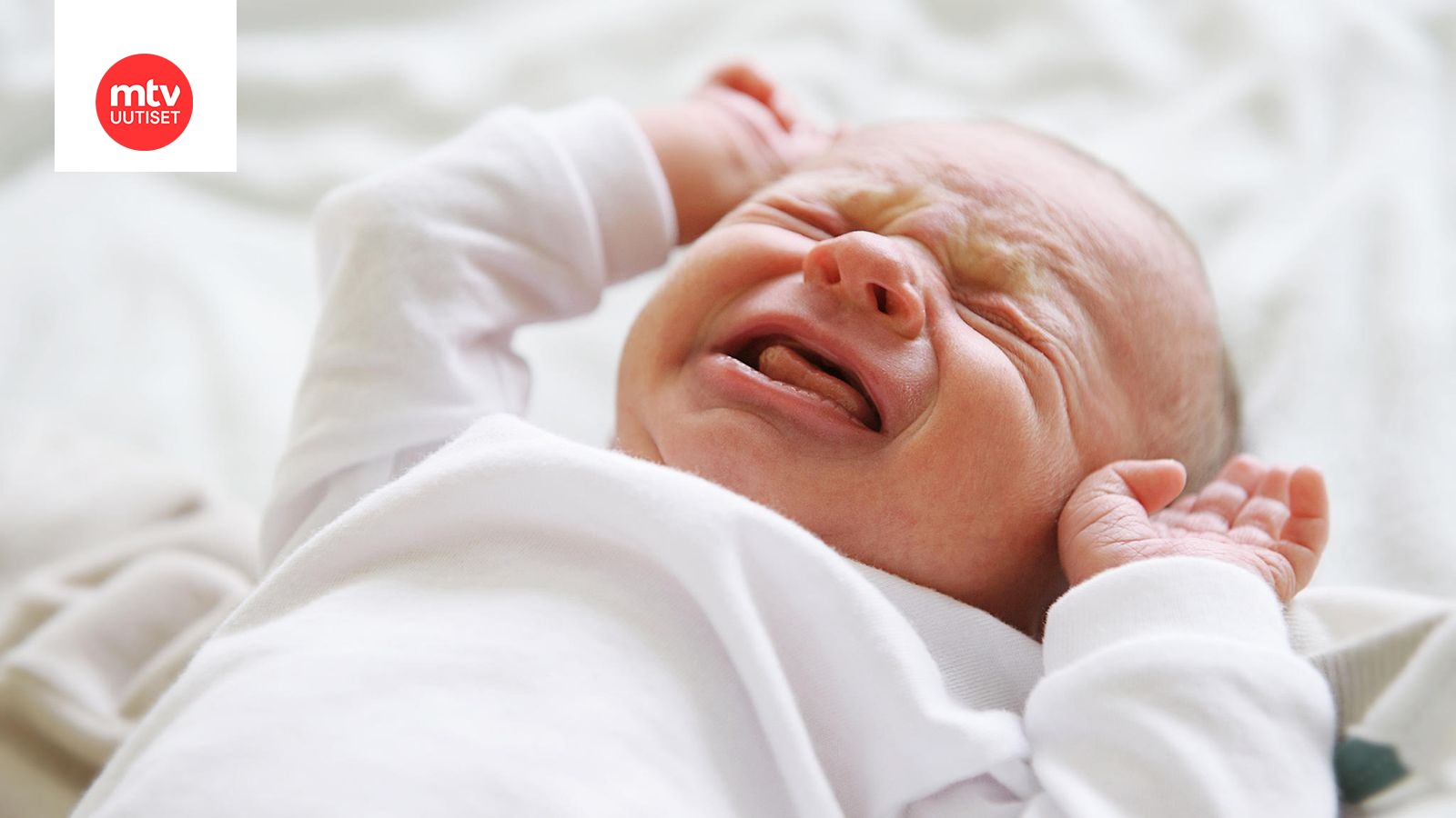 Tutkimus: Tämä on paras tapa nukuttaa itkevä vauva 