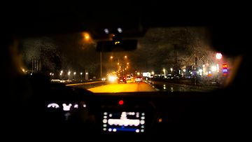 liikenneturva liikenne ajokeli pimeä