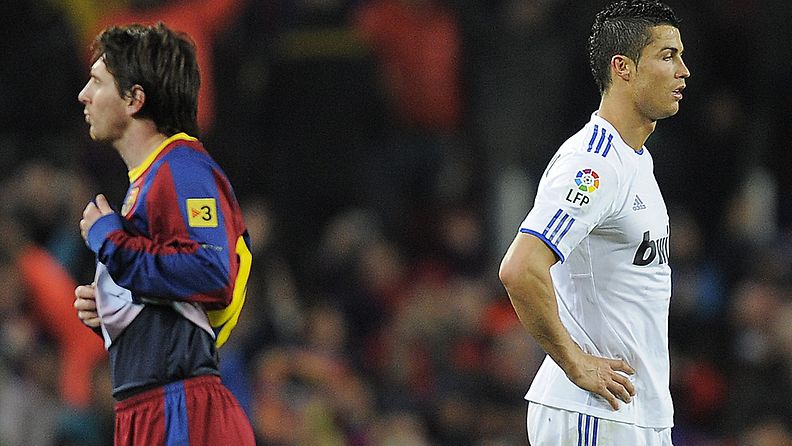 Lionel Messi ja Cristiano Ronaldo muodostavat hyökkäyskaksikon vuoden joukkueessa.