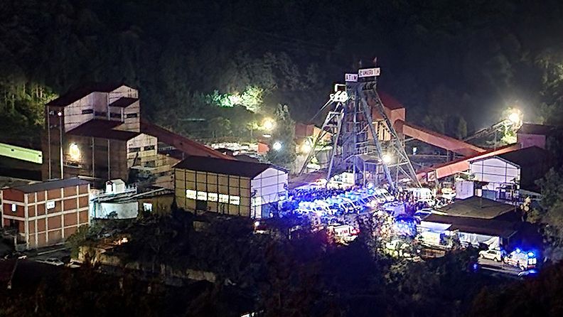 LK 14.10.2022 Ainakin kaksi ihmistä on kuollut ja 20 loukkaantunut kaivosonnettomuudessa Pohjois-Turkissa Mustameren rannikolla sijaitsevassa Asmarassa.