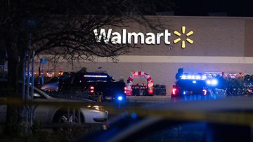 Walmart ampuminen