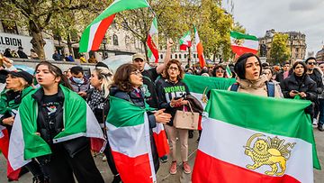 Iranin mielenosoitukset naisten oikeudet AOP