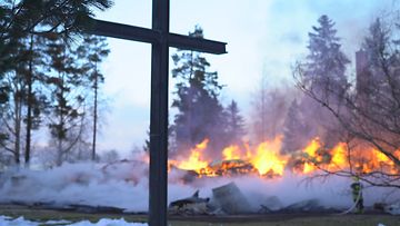 Rautjärven kirkko paloi 24. joulukuuta 2022.