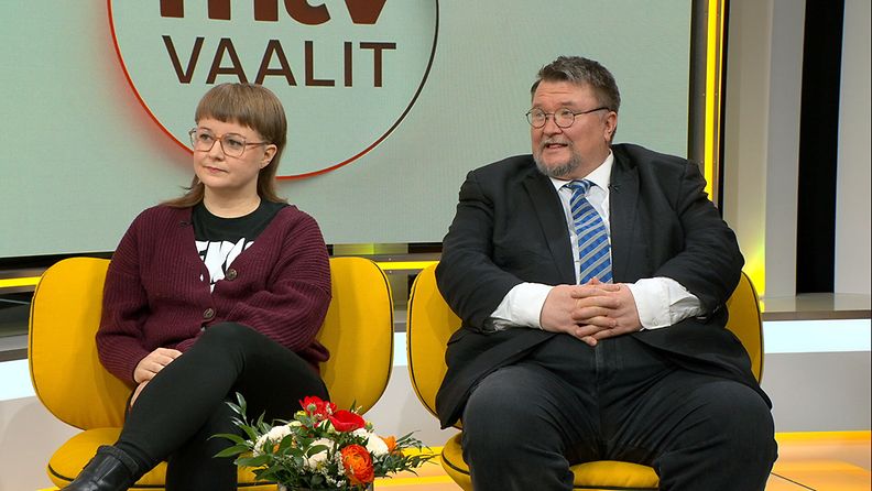 2002-husu-puoluesihteerit