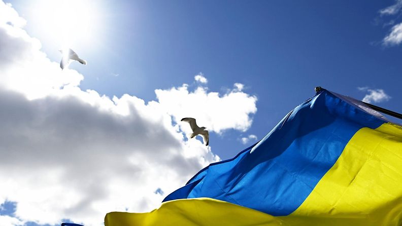 Ukraina lippu Helsingissä LK 24.2.2023