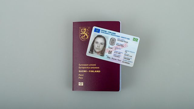 Suomen Passien Ja Henkil korttien Ulkoasu Uudistuu Maaliskuussa Suomen Passien Ja Henkil korttien Ulkoasu Uudistuu Maaliskuussa
