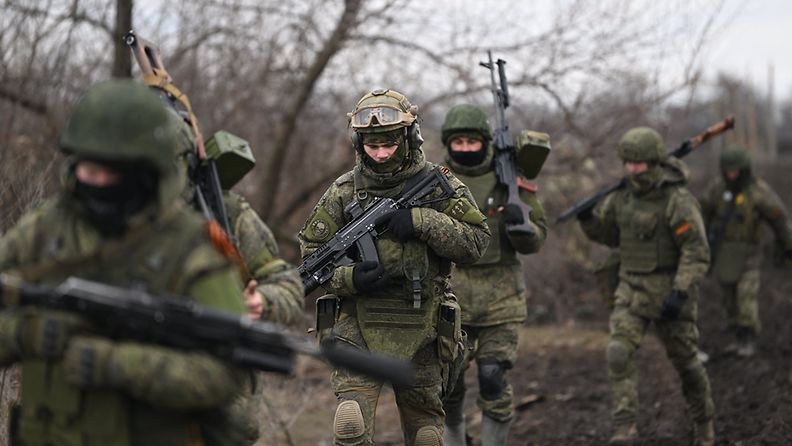 Venäläisiä sotilaita Ukrainassa. Venäjän valtiomedia Sputnik julkaisi kuvan 15. helmikuuta 2023.