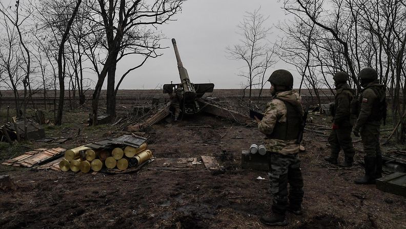 Venäjän 152 mm haupitsi Etelä-Ukrainassa joulukuussa 2022.