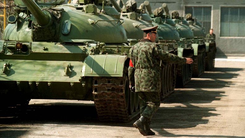 Bulgarian T-55-tankkeja maaliskuussa 1999.