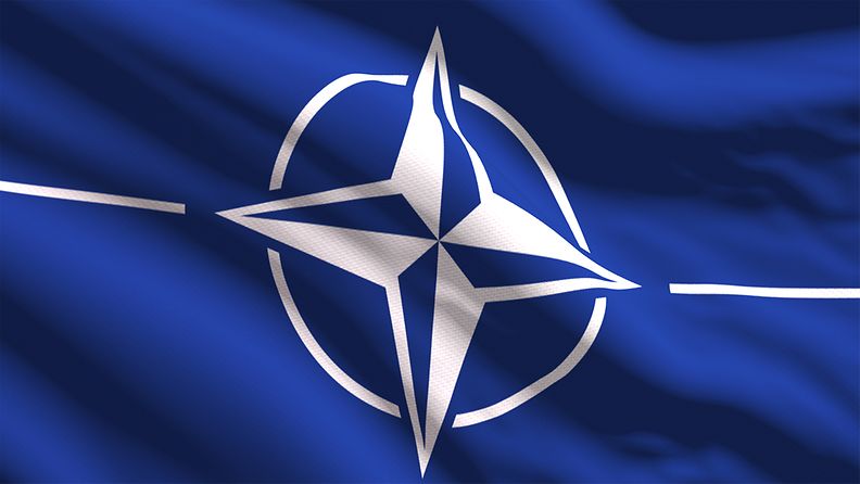 PMA: Nato-lippu heiluu