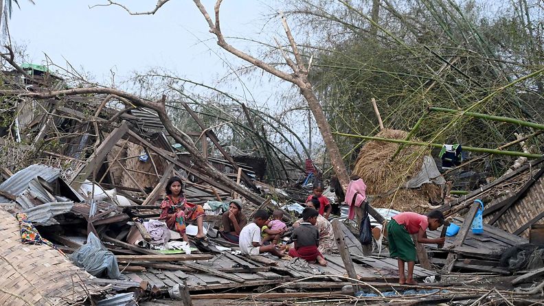 Syklonin tuhoja Myanmarissa 15. toukokuuta 2023.