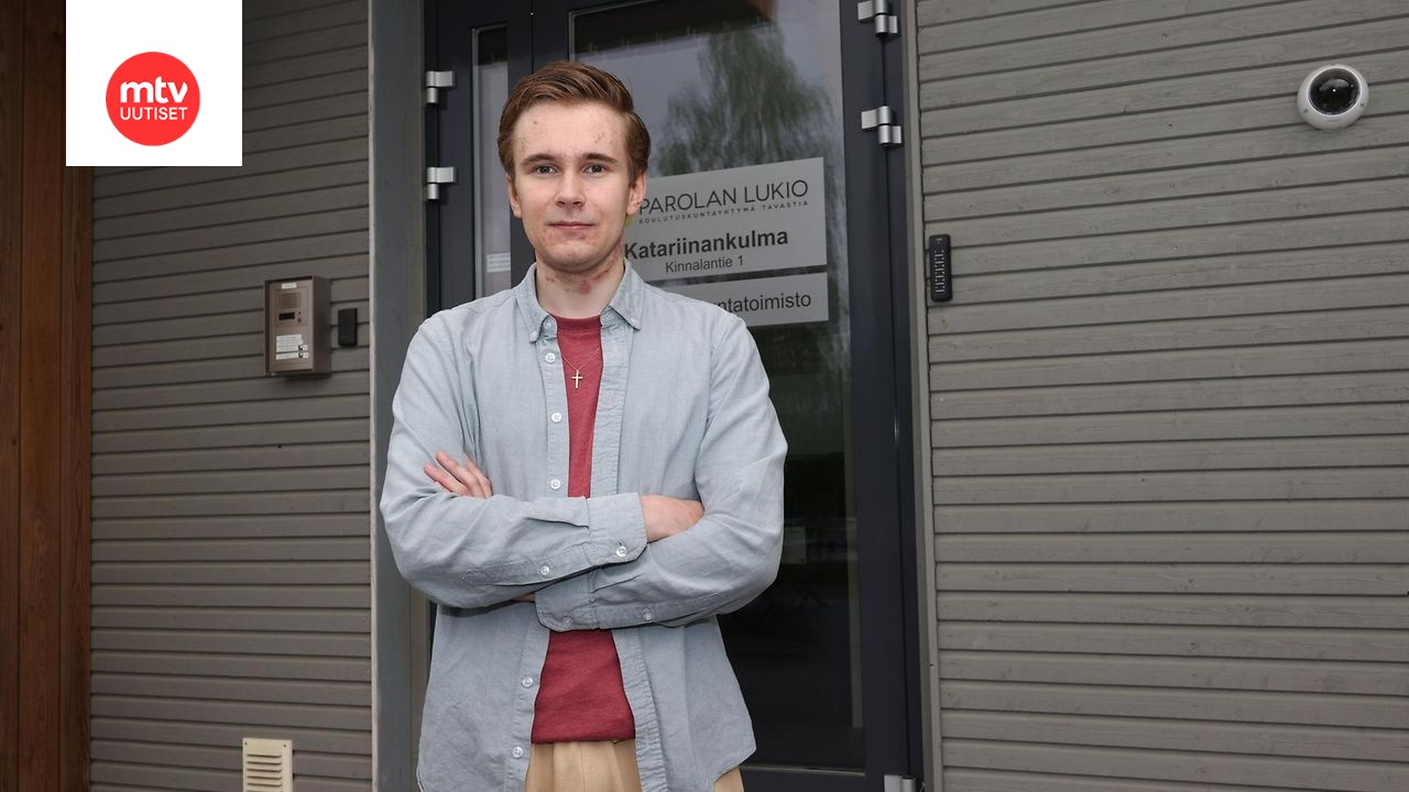 Kevään parhaan ylioppilastutkinnon tehnyt Joona opettaa englantia ...