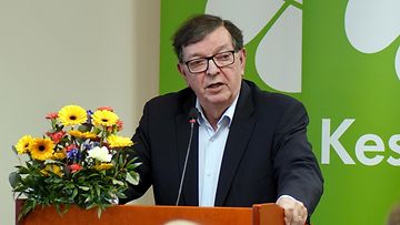 Paavo Väyrynen 9. huhtikuuta 2022.