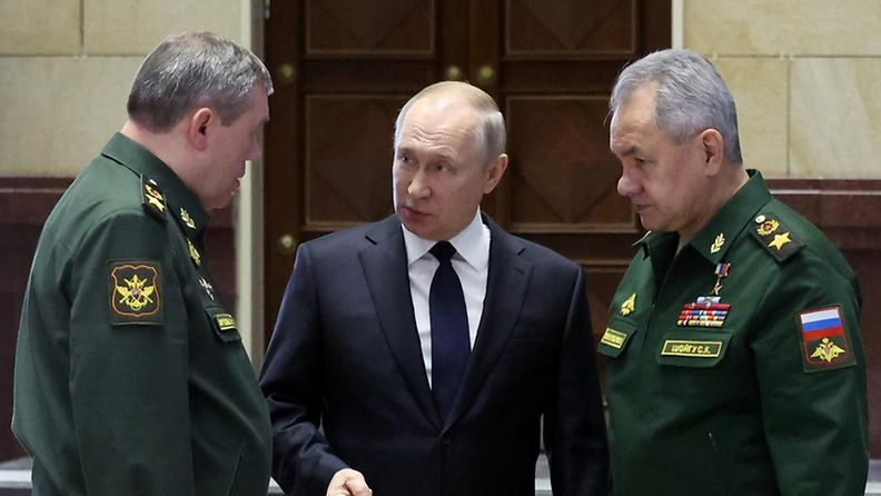 Putin Gerasimov Shoigu AOP