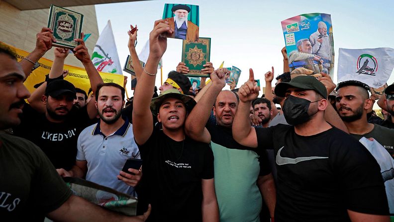 Mielenosoittajia Bagdadissa 20. heinäkuuta 2023
