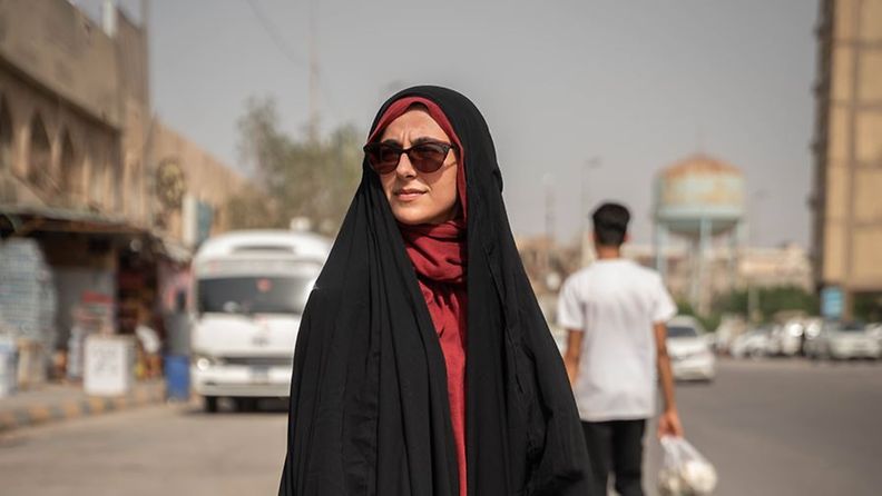 A woman wearing abaya in Najaf, a city in central Iraq, about 160 km far from the capital Baghdad.